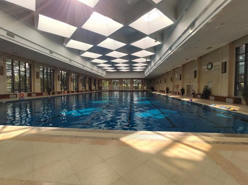 室內恒溫游泳池