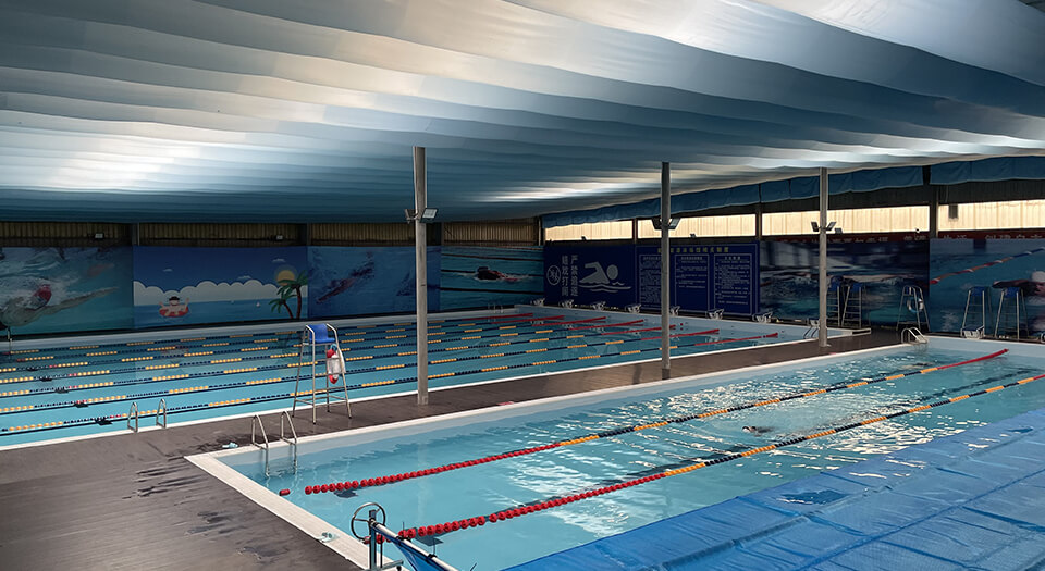 游泳館 游泳館