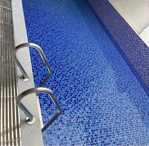 別墅泳池采用了愛克泳池設備