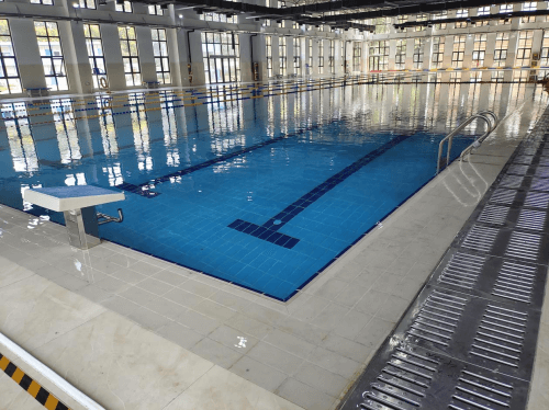 室內(nèi)泳池 室內(nèi)泳池